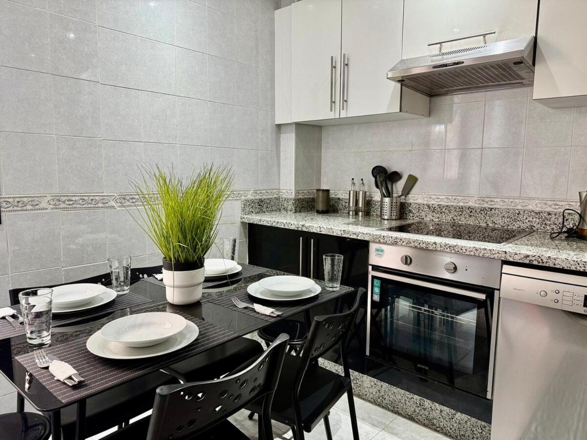 Apartment Tgv, Access, Restaurants & Parking Tangier
